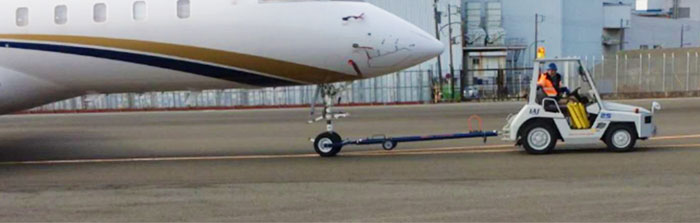 IAJ to Start In-House Aircraft Towing Service 画像02